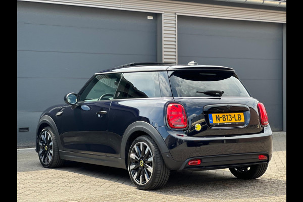 MINI Mini Electric MINI YOURS 33kWh, VOL OPTIES, 10000 KM, NL-AUTO NAP,PANORAMADAK, NW PRIJS €42000,-