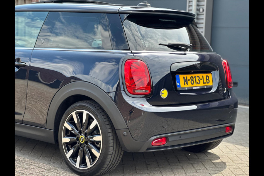 MINI Mini Electric MINI YOURS 33kWh, VOL OPTIES, 10000 KM, NL-AUTO NAP,PANORAMADAK, NW PRIJS €42000,-