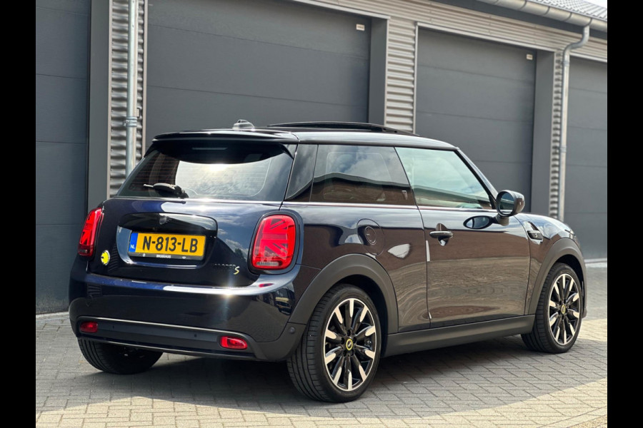 MINI Mini Electric MINI YOURS 33kWh, VOL OPTIES, 10000 KM, NL-AUTO NAP,PANORAMADAK, NW PRIJS €42000,-