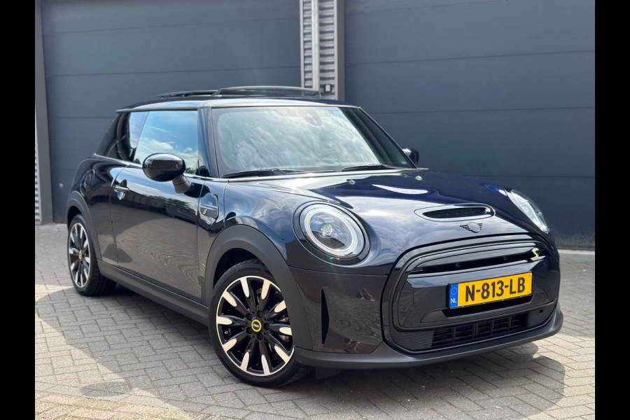 MINI Mini Electric MINI YOURS 33kWh, VOL OPTIES, 10000 KM, NL-AUTO NAP,PANORAMADAK, NW PRIJS €42000,-