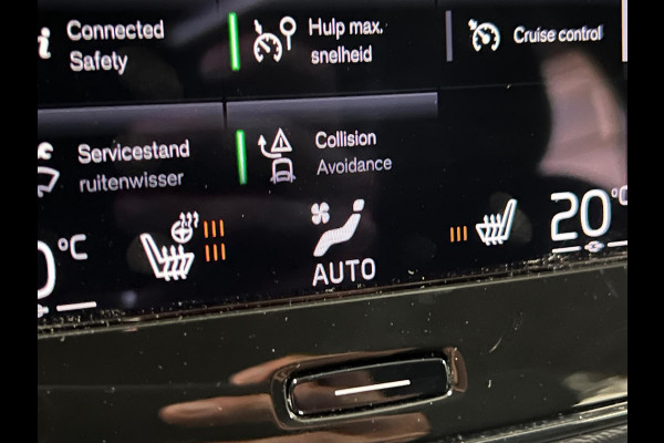 Volvo XC40 1.5 T4 Recharge R-Design | Open dak | Adapt. Cruise | Camera | Stuur-/Stoel verwarming