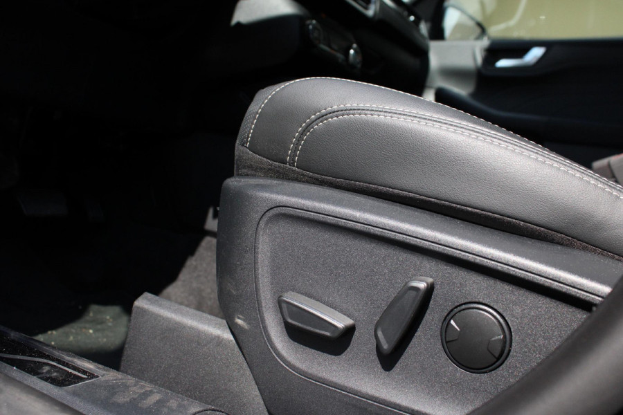 Ford Kuga 2.5 PHEV Vignale 225pk | Panoramadak | Driver Assistance Pack | Winterpack | Trekhaak afneembaar |