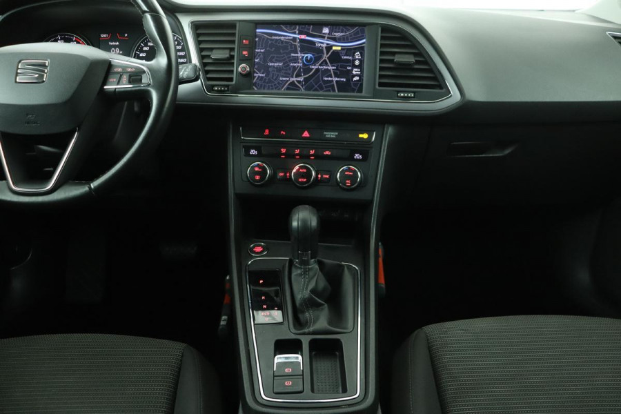 Seat Leon 1.0 TSI Style Intens | Carplay | Navigatie | Keyless | Climate control | PDC | Cruise control | Bluetooth | Getint glas