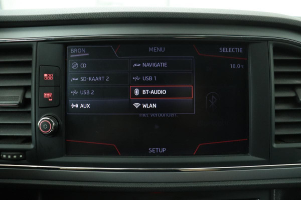 Seat Leon 1.0 TSI Style Intens | Carplay | Navigatie | Keyless | Climate control | PDC | Cruise control | Bluetooth | Getint glas