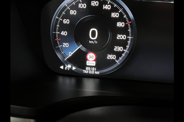 Volvo V60 T6 Recharge R-Design | Open dak | Adapt. Cruise | Trekhaak | Bowers&Wilkens | HUD | 360 Camera