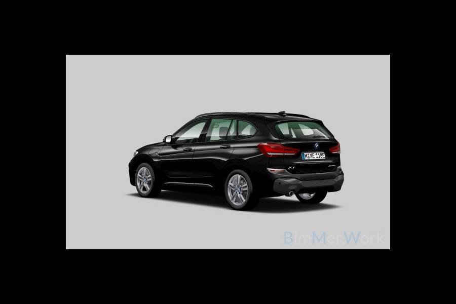 BMW X1 xDrive25e 220pk M-Sport Leder Stuurverw LED El-klep  DAB