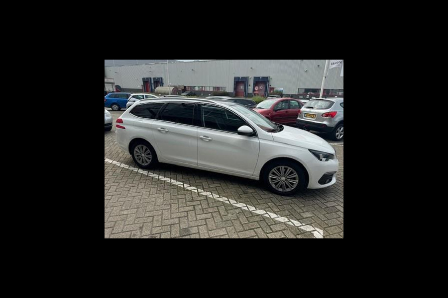 Peugeot 308 SW 1.2 PureTech Blue Lease Premium Panodak/NL-auto/camera