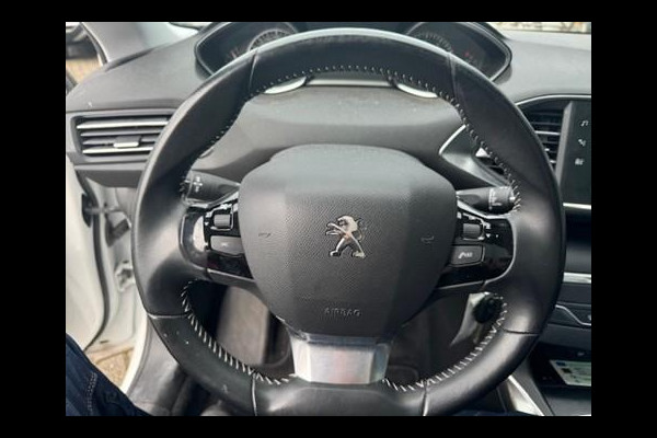 Peugeot 308 SW 1.2 PureTech Blue Lease Premium Panodak/NL-auto/camera