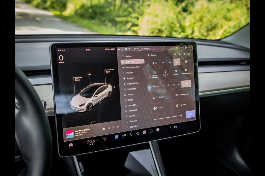 Tesla Model 3 Standard RWD Plus 60 kWh Autopilot Panoramadak