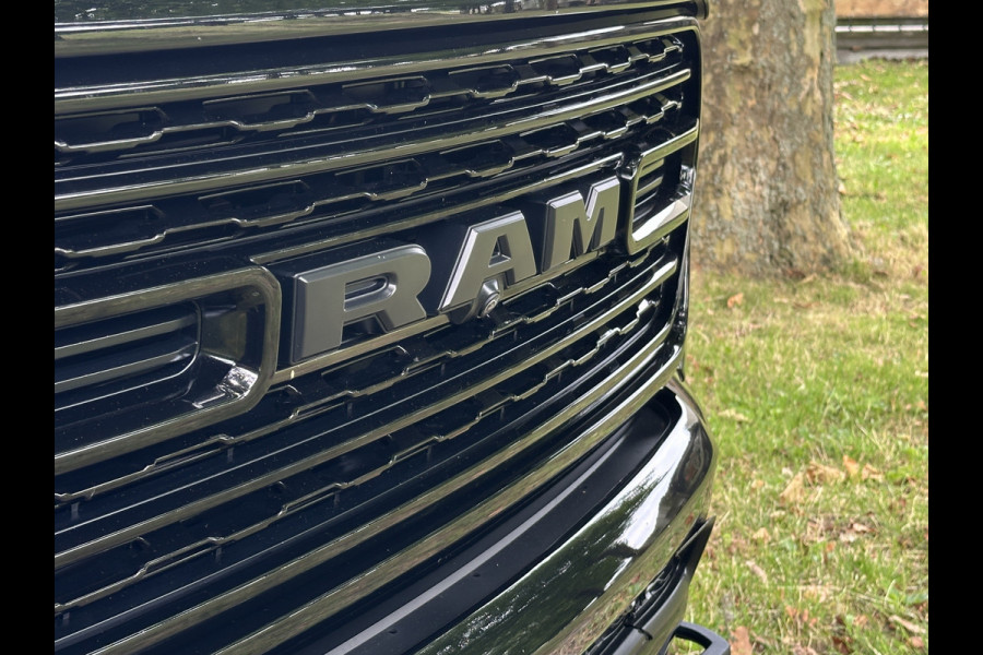 Dodge Ram 1500 5.7 V8 4x4 Crew Cab Limited NL-AUTO