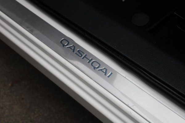 Nissan QASHQAI 1.2 N-Vision | AUTOMAAT | NAVIGATIE | PANORAMADAK |