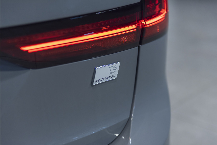 Volvo V90 NIEUW T6 Aut. Plug-in Hybrid Ultimate Dark Navigatie ACC Panoramadak Leder 350pk