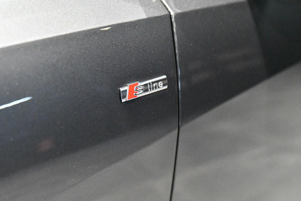 Audi Q8 55 TFSI e quattro S-Line, BTW, Lucht, Softclose, Pano, Sfeer, 22"!