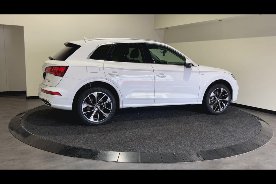 Audi Q5 50 TFSIe quattro S edition | Stoere Audi met S line exterieur |