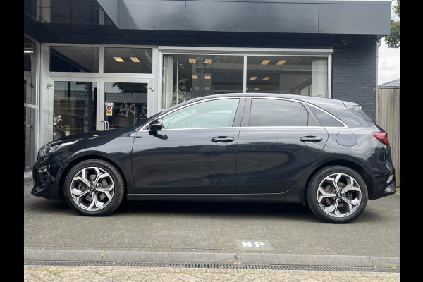 Kia Ceed 1.6 CRDi GT-Line CRUISE / PANO / CLIMA / NAVI