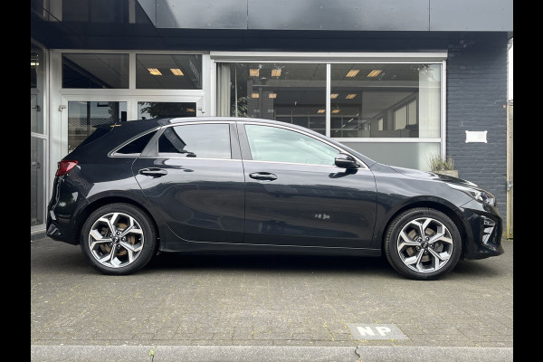 Kia Ceed 1.6 CRDi GT-Line CRUISE / PANO / CLIMA / NAVI