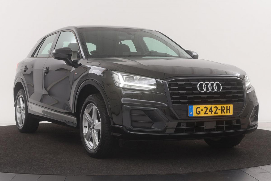 Audi Q2 35 TFSI S Edition | Leder | Stoelverwarming | Keyless | Carplay | Trekhaak | DAB | Climate control | PDC | Navigatie | Bluetooth | Full LED