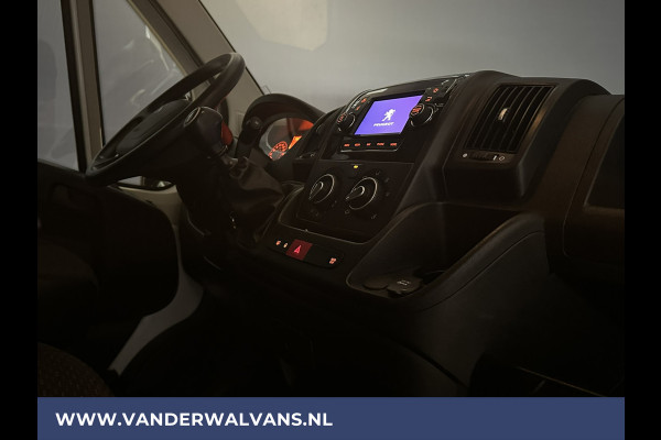 Peugeot Boxer 2.2 BlueHDi 140pk L2H2 Euro6 ** Airco | Navigatie | Camera | Cruisecontrol Trekhaak, Parkeersensoren, Bijrijdersbank, Bluetooth-telefonie