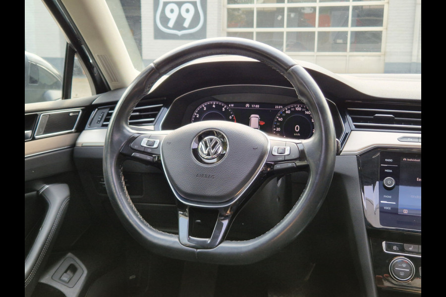 Volkswagen Passat Variant 1.5 TSI Highline Business R VIRTUAL / DYNAUDIO / PANO / VOL !!!!