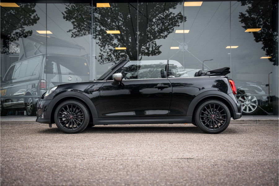 MINI Cabrio 2.0 Cooper S MINI Yours - Driving Ass. - 17inch Garantie tot 04-2028!