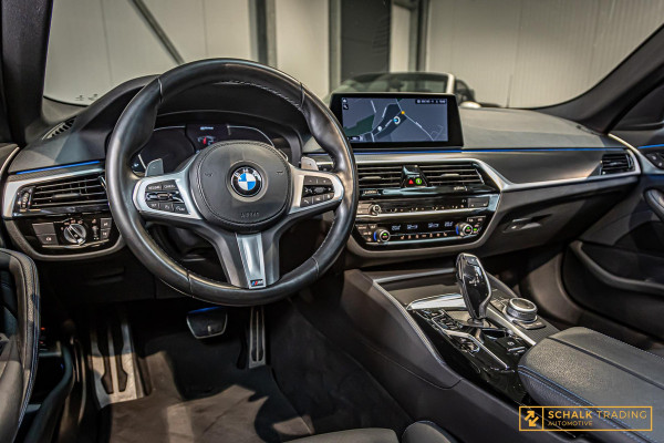 BMW 5 Serie Touring 530e xDrive|M-sport|Pano|20inch|HUD|