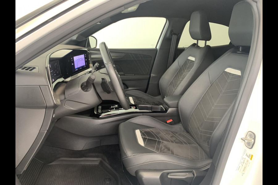 Opel Mokka 1.2 Turbo Level 5 | Automaat | Navigatie | Alcantara |  Achteruitrijcamera | Stoelverwarming | Stuurwielverwarming | Apple Carplay/Android Auto | Keyless | Cruise Control Adaptief |