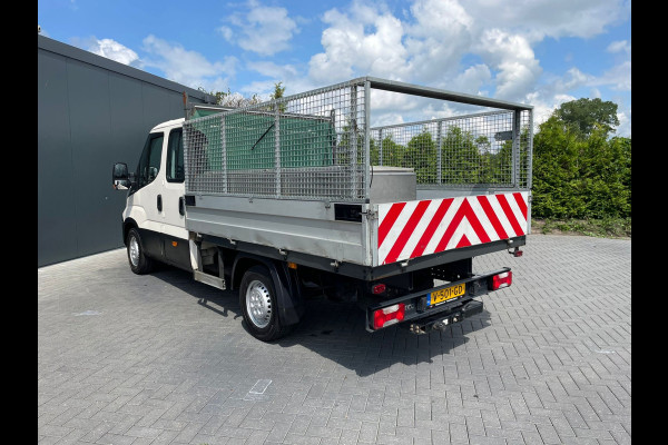 Iveco Daily 35S12D 2.3 / PICK UP / DUBBELE CABINE / TREKHAAK / AIRCO / 6 PERS / 3.5TON TREKKEN / DUBBEL CABINE