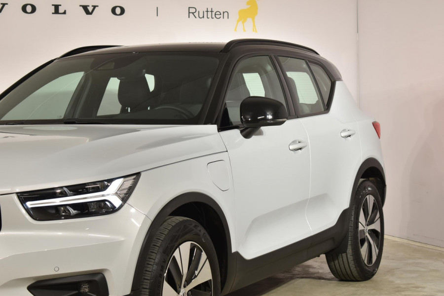 Volvo XC40 T4 211PK Automaat Recharge R-Design Expression / Intellisafe / Blis / Elektrische stoelen / Trekhaak