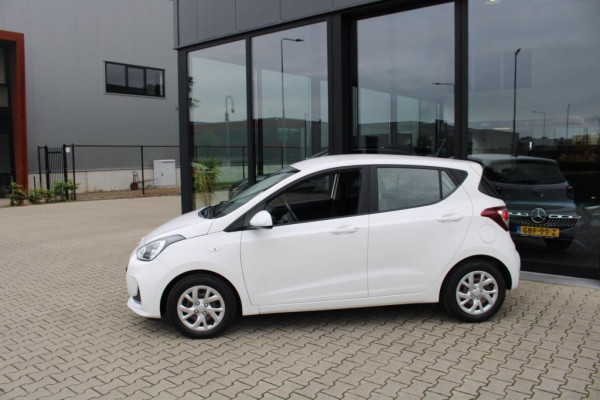 Hyundai i10 1.0i Comfort Navigatie/Cruisecontrole 12 maanden bovag garantie Prijs is rijklaar