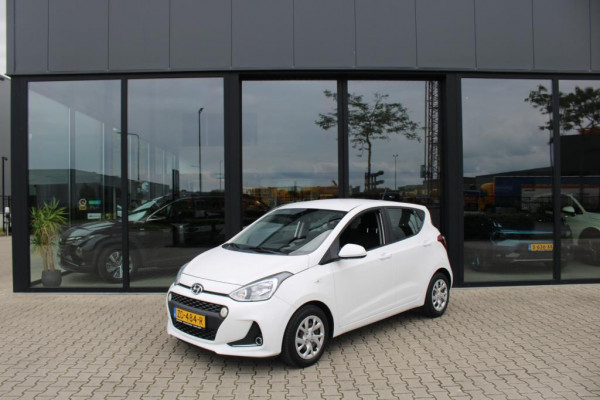 Hyundai i10 1.0i Comfort Navigatie/Cruisecontrole 12 maanden bovag garantie Prijs is rijklaar