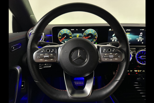Mercedes-Benz CLA-Klasse 220 AMG 191PK | Camera | Burmester | Sfeervlichting | Carplay | Led | Stoelverwarming |
