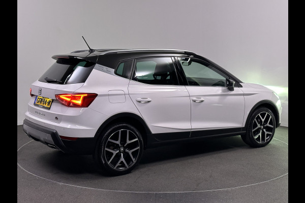 Seat Arona 1.0 TSI FR Launch Edition 116pk DSG Dealer O.H | LED Koplampen | 18"L.M | Camera | Apple Carplay | Sportstoelen Verwarmd | Navi | DAB |