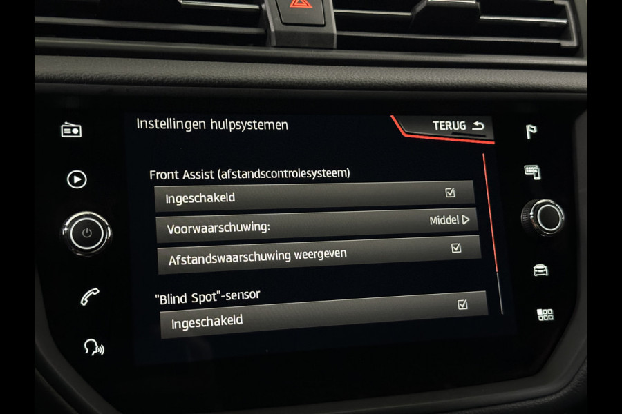 Seat Arona 1.0 TSI FR Launch Edition 116pk DSG Dealer O.H | LED Koplampen | 18"L.M | Camera | Apple Carplay | Sportstoelen Verwarmd | Navi | DAB |