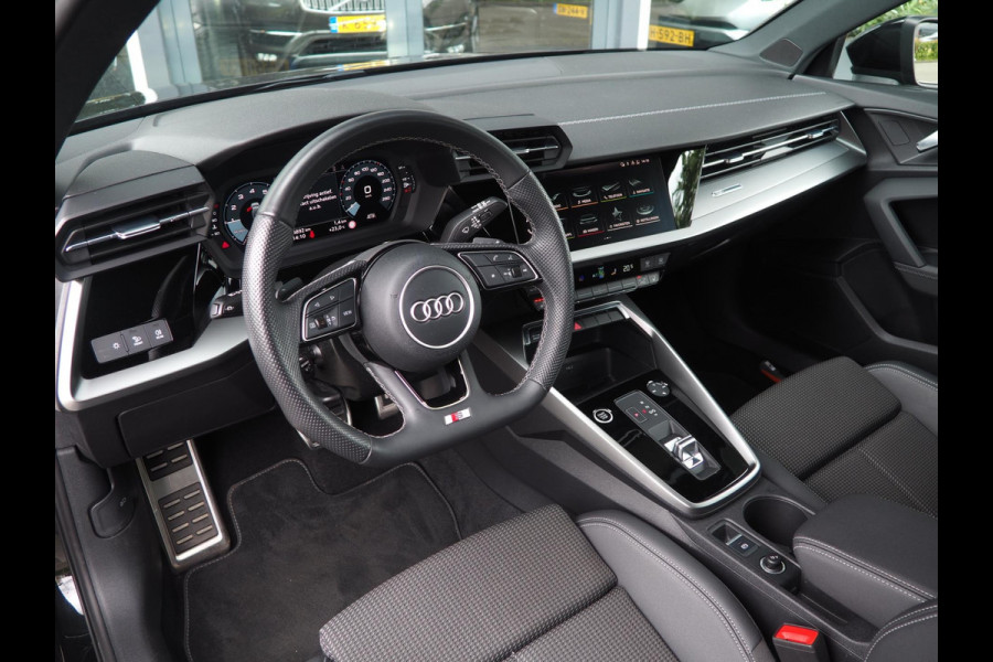 Audi A3 Sportback 30 TFSI S-line edition / Adaptieve cruise / Stoelverwarming / Carplay