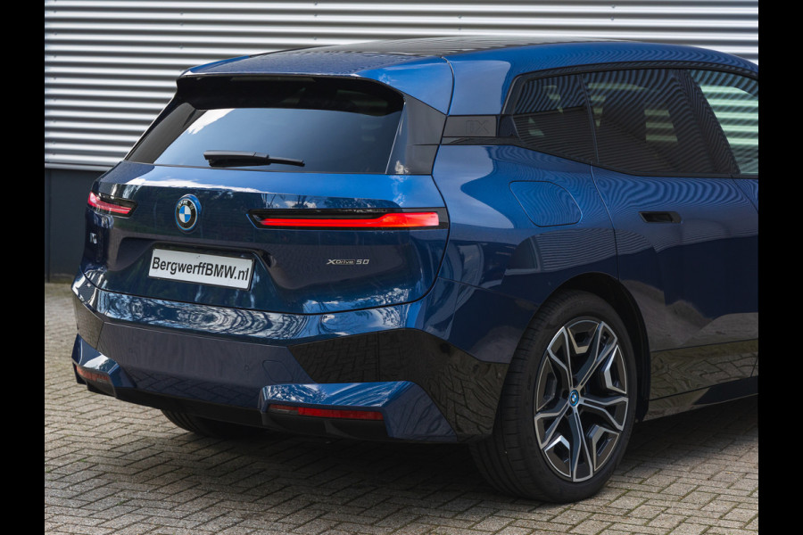 BMW iX xDrive50 - Luchtvering - Bowers & Wilkins - Pano - 112kWh