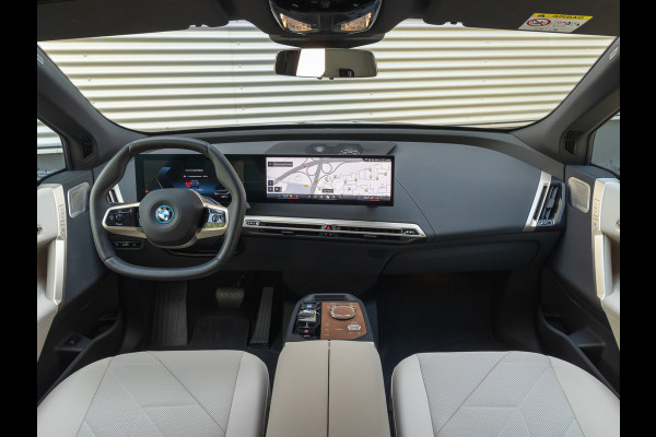 BMW iX xDrive50 - Luchtvering - Bowers & Wilkins - Pano - 112kWh