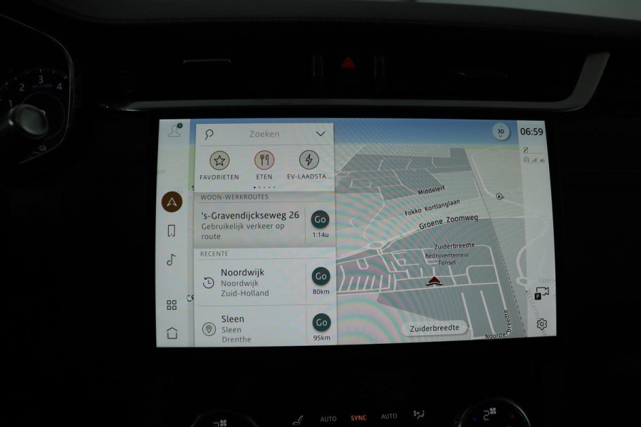 Jaguar F-Pace P400e S | Panoramadak | Adaptive Cruise | Meridian | Stoel & Stuurverwarming | Head-up | Keyless | Leder | Carplay