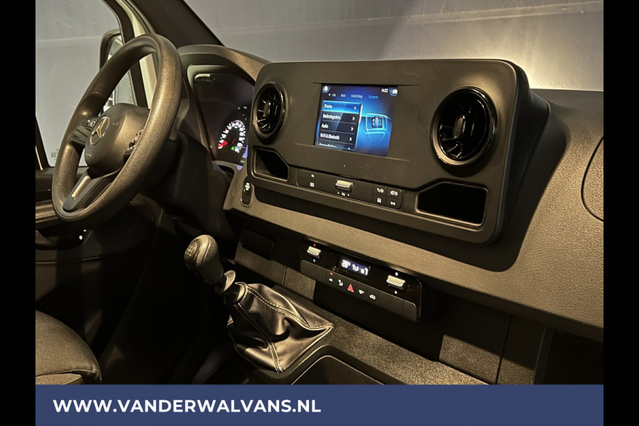 Mercedes-Benz Sprinter 316 CDI 163pk Bakwagen achter deuren Euro6 Airco | 1025kg laadvermogen MBUX, apple car play, android auto, achterdeuren, Bijrijdersbank