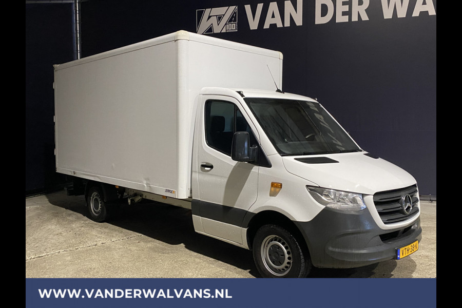 Mercedes-Benz Sprinter 316 CDI 163pk Bakwagen achter deuren Euro6 Airco | 1025kg laadvermogen MBUX, apple car play, android auto, achterdeuren, Bijrijdersbank