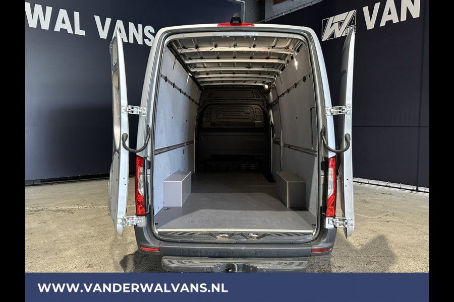 Mercedes-Benz Sprinter 317 CDI 170pk L3H2 Euro6 Airco | Trekhaak | Camera | Navigatie | Cruisecontrol Parkeersensoren, Bijrijdersbank