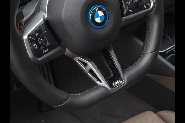 BMW i5 eDrive40 M-Sport Pro - Pano - Driving + Parking Ass Prof - Bowers & Wilkins - Stoelventilatie