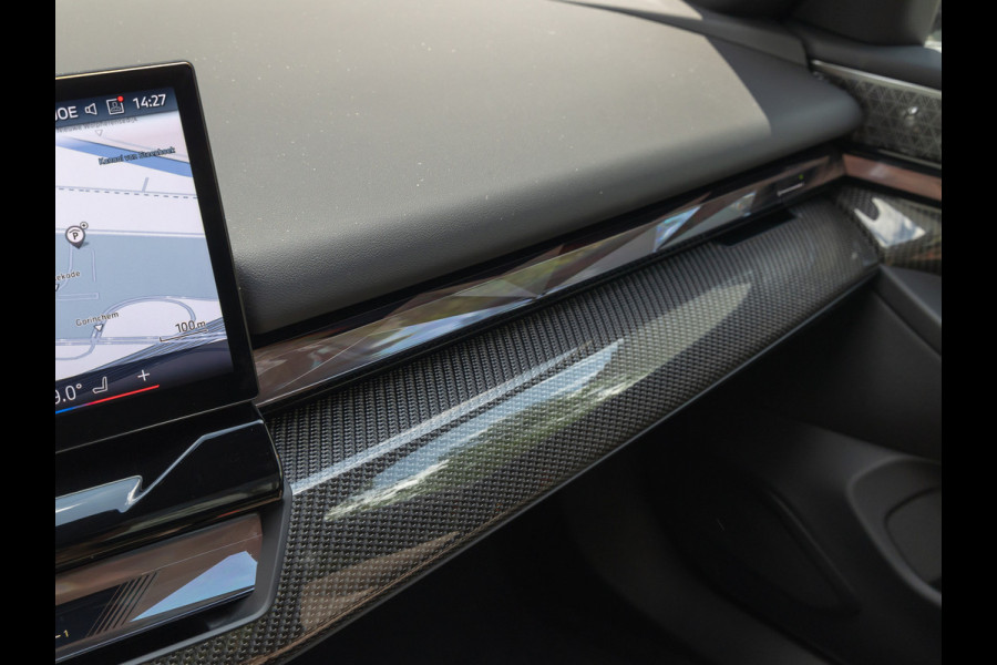 BMW i5 eDrive40 M-Sport Pro - Pano - Driving + Parking Ass Prof - Bowers & Wilkins - Stoelventilatie