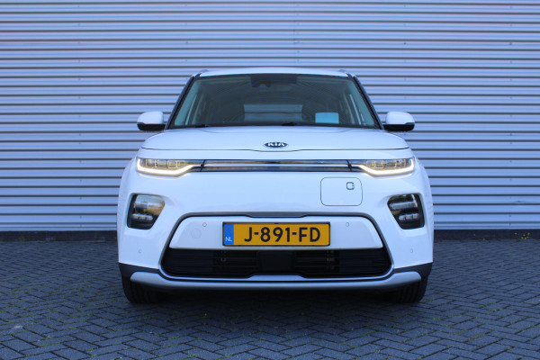 Kia e-Soul ExecutiveLine 64 kWh SUV Pack | Navi | Airco | Cruise | PDC | Camera | Heads Up Display | Leer | Dakdragers |