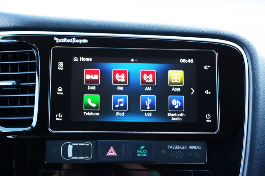 Mitsubishi Outlander 2.0 Connect Pro, Cruise Control, Camera, CarPlay, DAB, LED