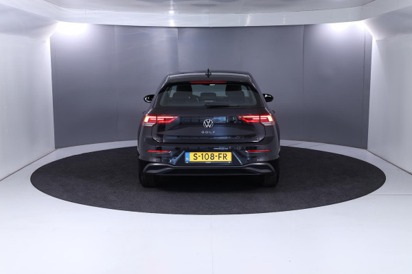 Volkswagen Golf 1.0 TSI Life Business 110 pk | Verlengde garantie | Navigatie | Parkeersensoren | Adaptieve cruise control | Stoelverwarming |