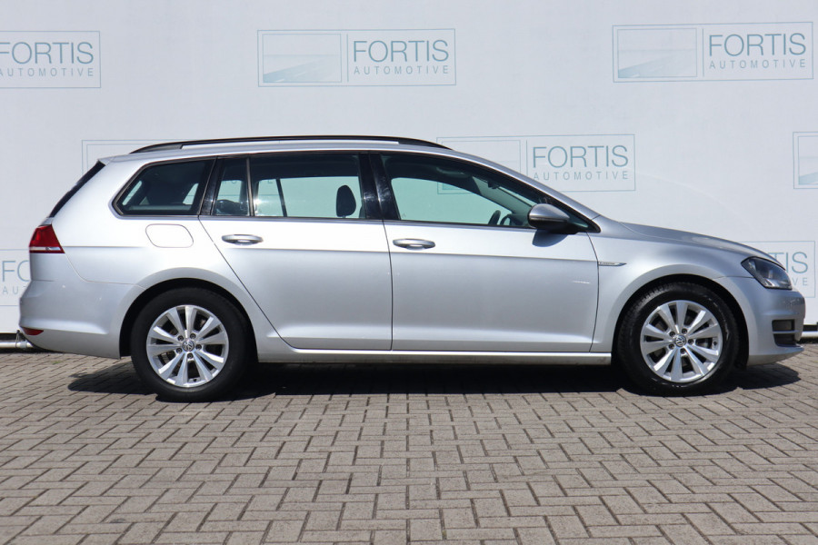 Volkswagen GOLF Variant 1.0 TSI Comfortline NL AUTO | NAVI | TREKHAAK | ECC | PDC VOOR & ACHTER |