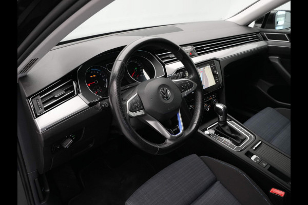 Volkswagen Passat Variant 1.4 TSI 218pk DSG PHEV GTE Business Navigatie Trekhaak Stuurverwarming Camera