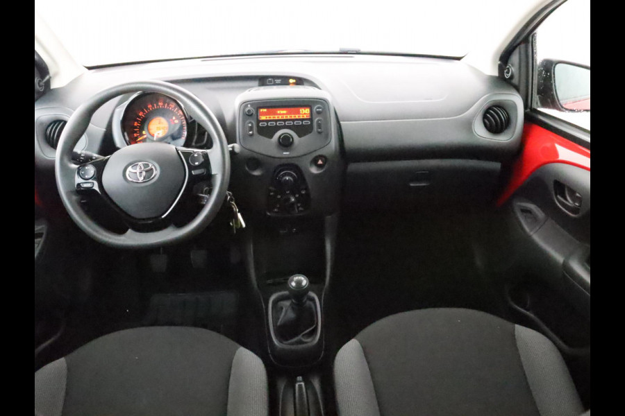 Toyota Aygo 1.0 VVT-i BI-TONE 5-DRS AIRCO 1e EIG