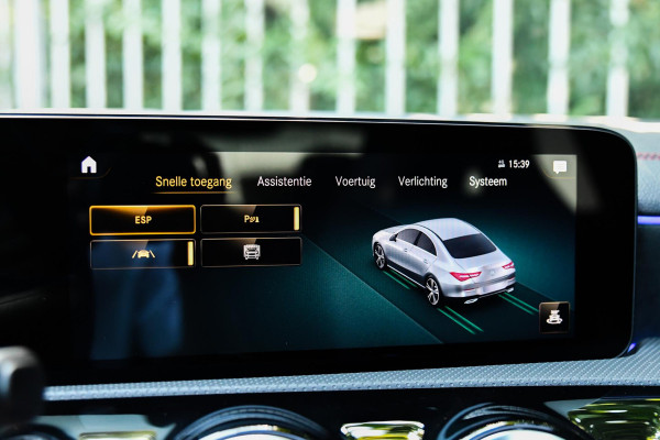 Mercedes-Benz CLA-Klasse 250 e AMG Plug-In, Pano, 360, BTW, Keyless, Dodeh, Sfeer, CarPlay!