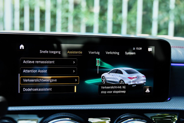 Mercedes-Benz CLA-Klasse 250 e AMG Plug-In, Pano, 360, BTW, Keyless, Dodeh, Sfeer, CarPlay!